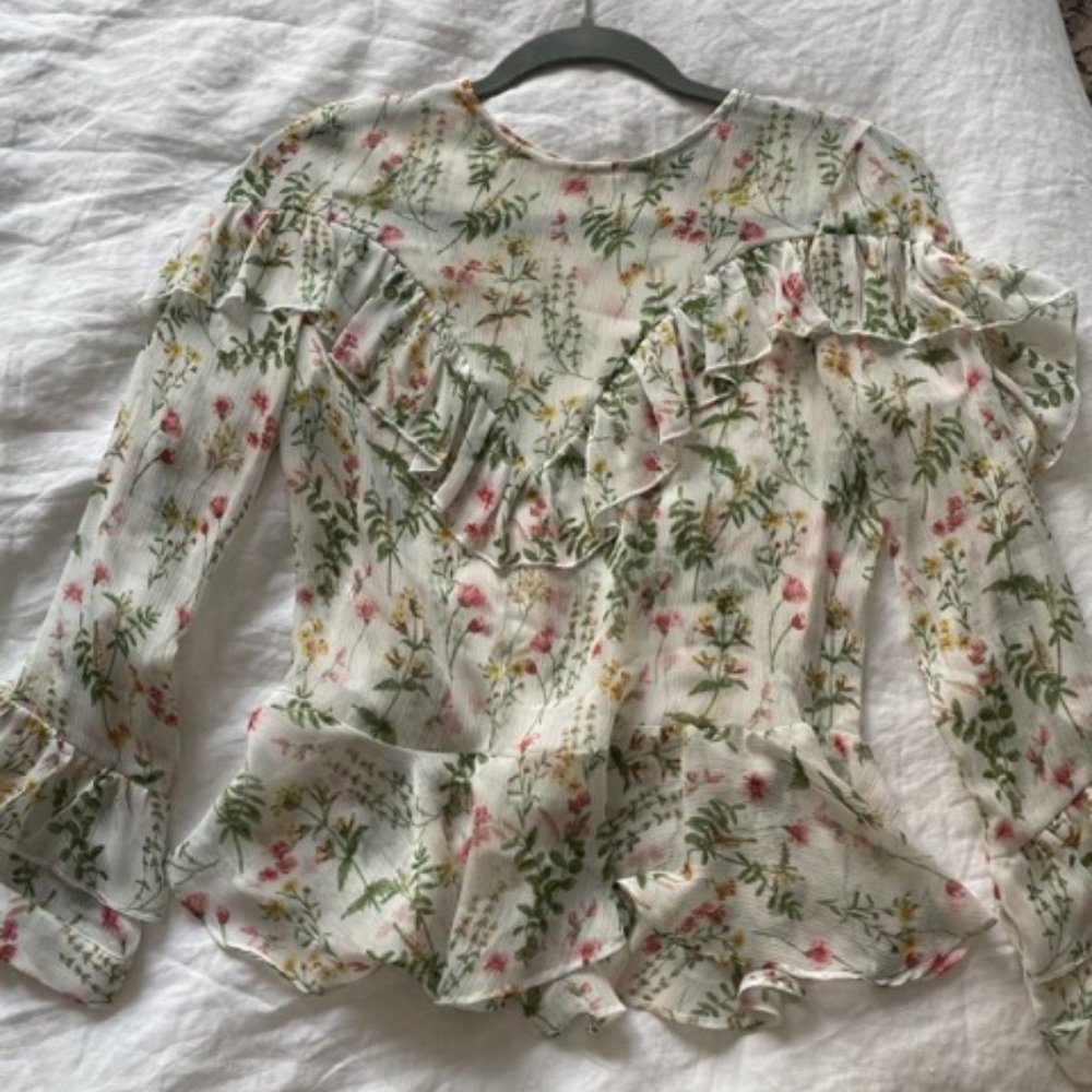 Lea & Viola White Ruffle Floral Print Blouse